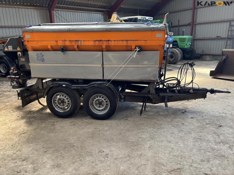 Epoke S2400 HS salt spreader 4