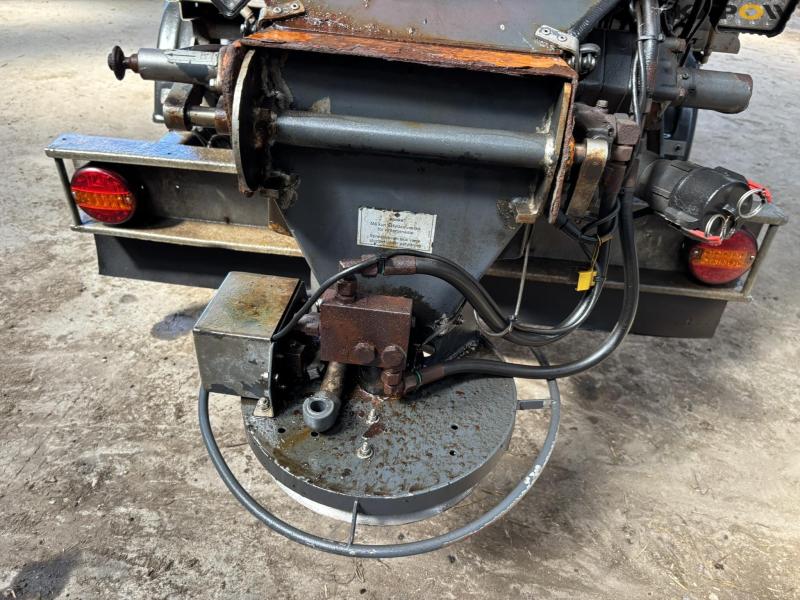 Epoke S2400 HS salt spreader 41