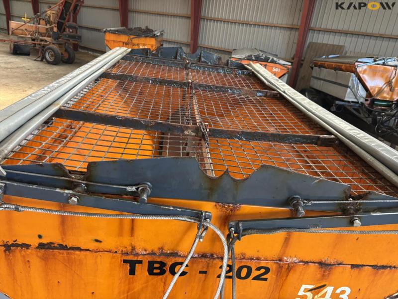 Epoke S2400 HS salt spreader 66