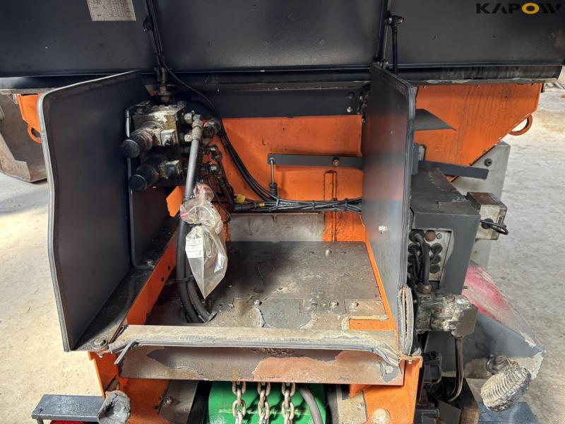Epoke S2400 HS salt spreader 34