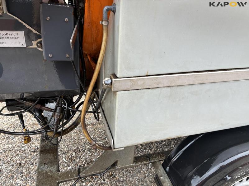 Epoke S2400 HS salt spreader 19