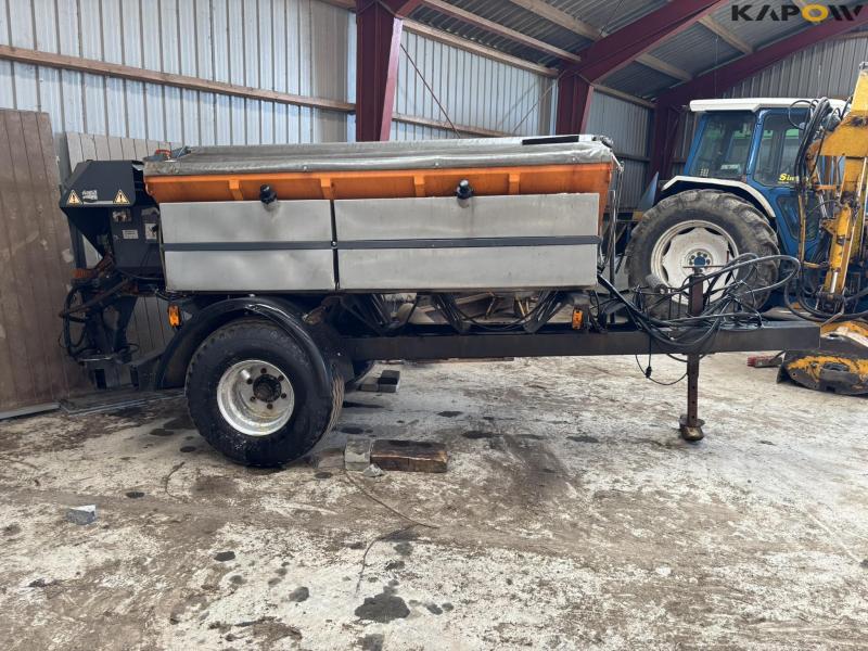Epoke S2400 TS salt spreader 4