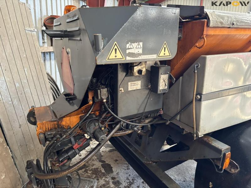 Epoke S2400 TS salt spreader 31
