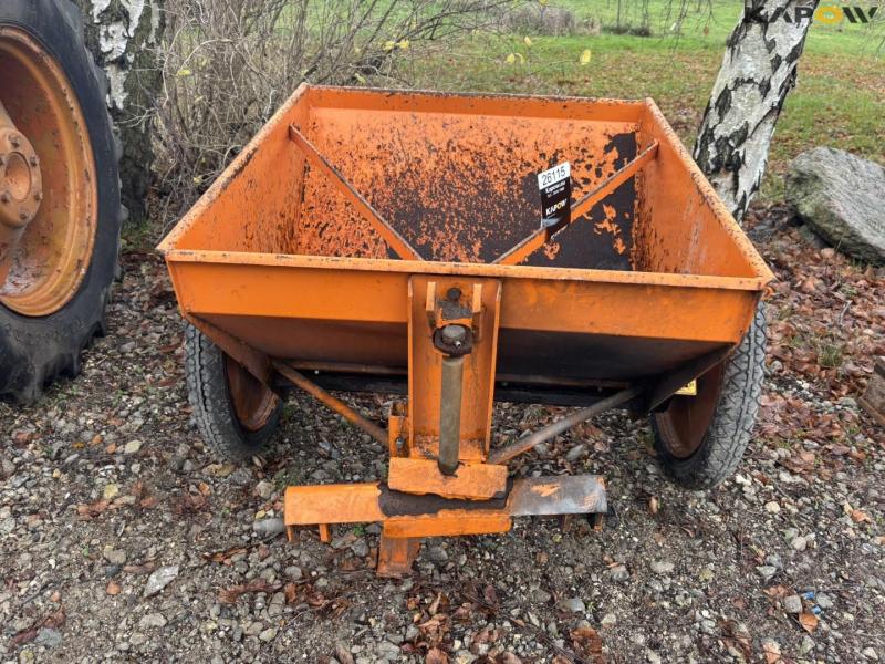 Epoch salt spreader 2