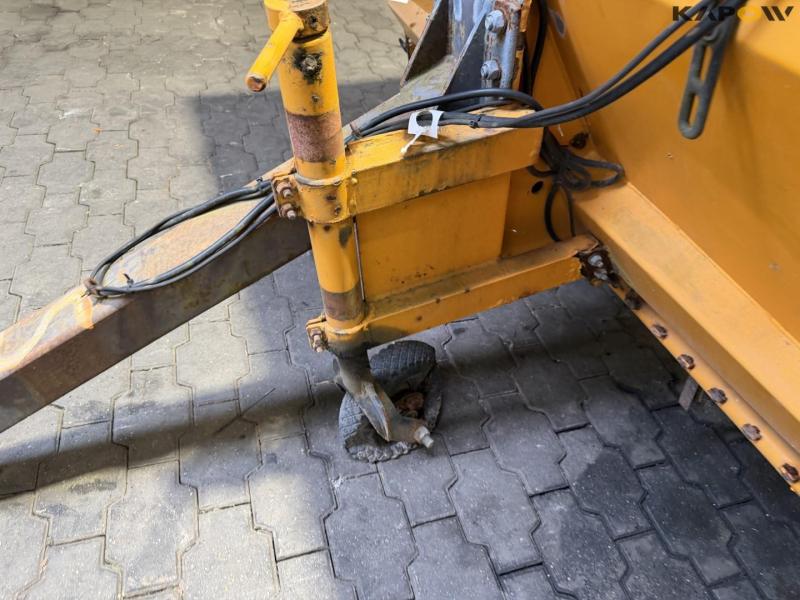 Epoch sand paver 10