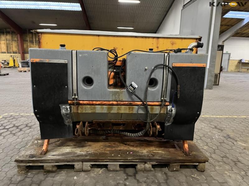 Epoch TP9k  salt spreader 6