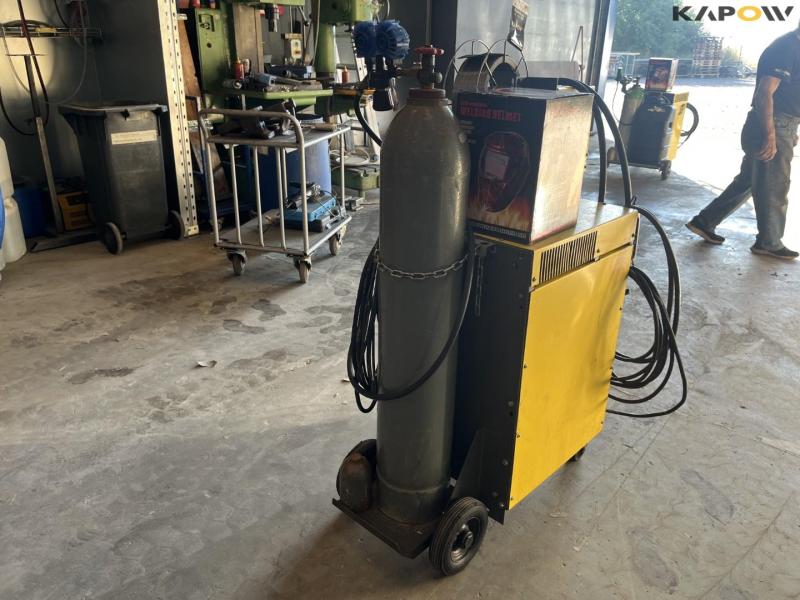Esab LAG 200 welder 5