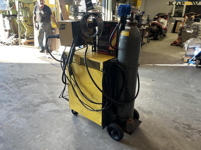 Esab LAG 200 welder 7