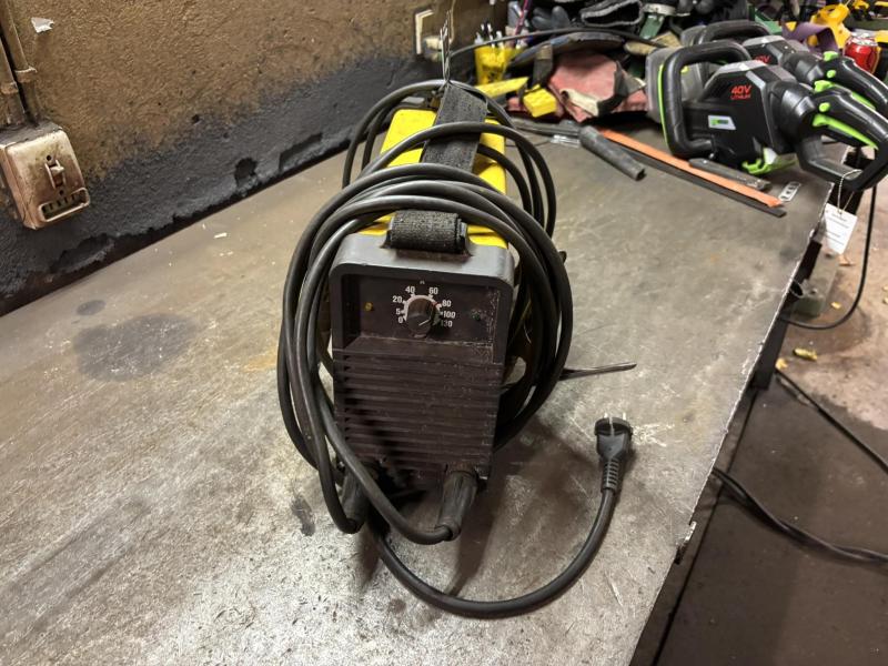 ESAB LHL 130 Caddy welder 220 volts 2
