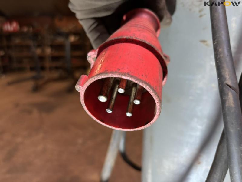 ESAB LKB 320 CO2 welder 22