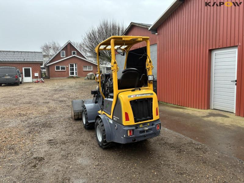 Eurotrac W11 skid steer loader 7