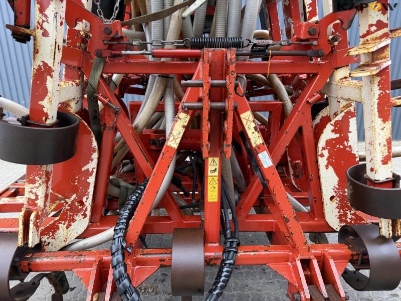 Evers Oldenburger BI-XL780 black soil injector. 11