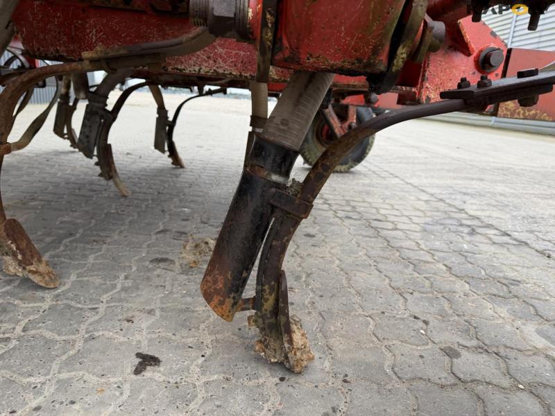 Evers Oldenburger BI-XL780 black soil injector. 22