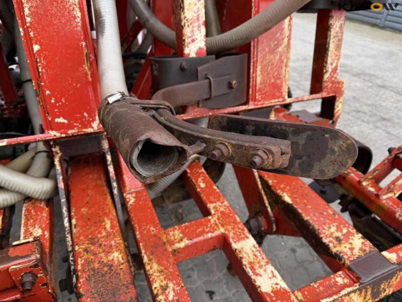 Evers Oldenburger BI-XL780 black soil injector. 26