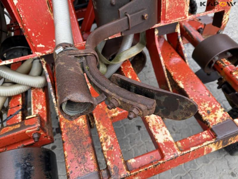 Evers Oldenburger BI-XL780 black soil injector. 27