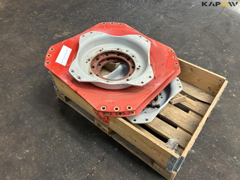 Rim plates with bolts 3