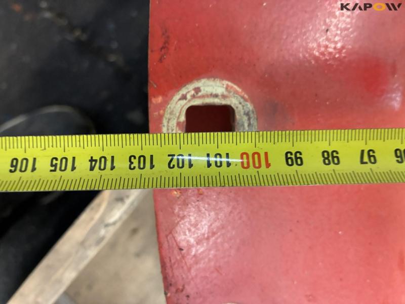 Rim plates with bolts 13