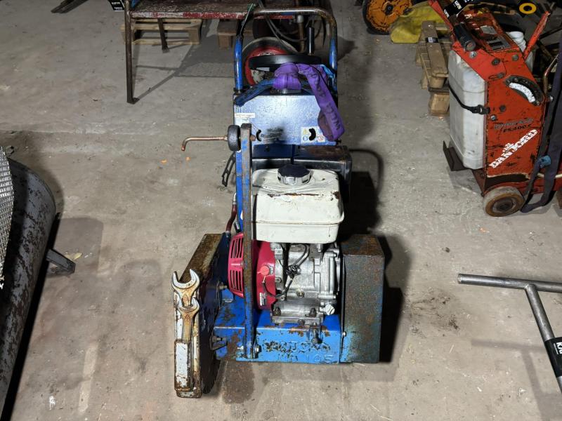 Fastverdini LM asphalt cutter 2