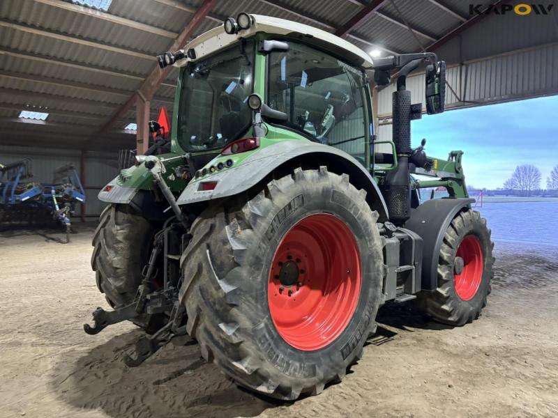 Fendt 516 Vario tractor with front loader 5