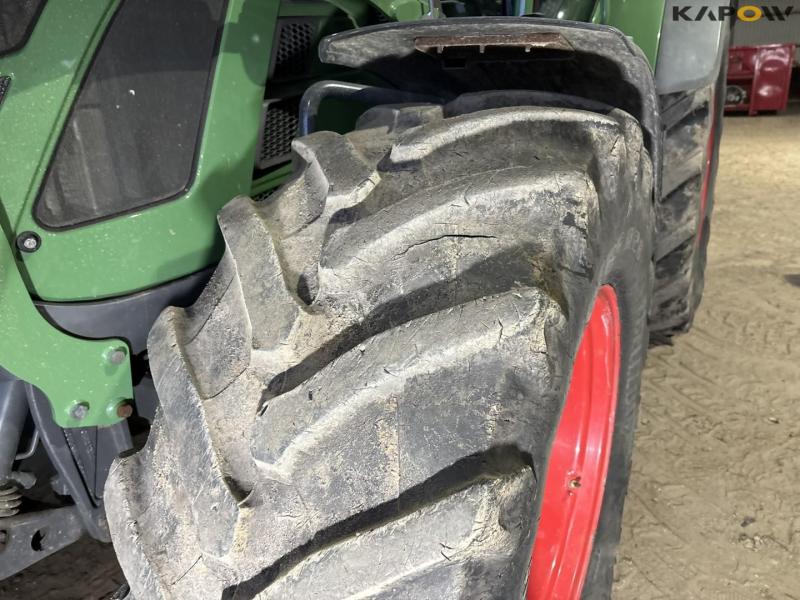Fendt 516 Vario tractor with front loader 61