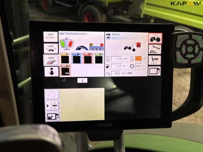 Fendt 516 Vario tractor with front loader 71