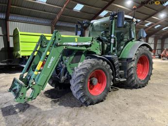 Fendt 516 Vario tractor with front... 