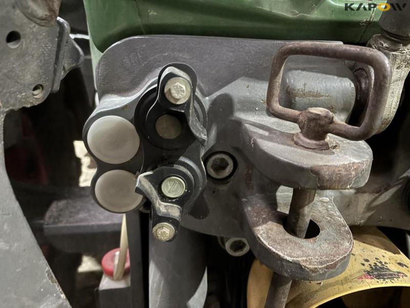 Fendt 720 Vario 4WD tractor 14