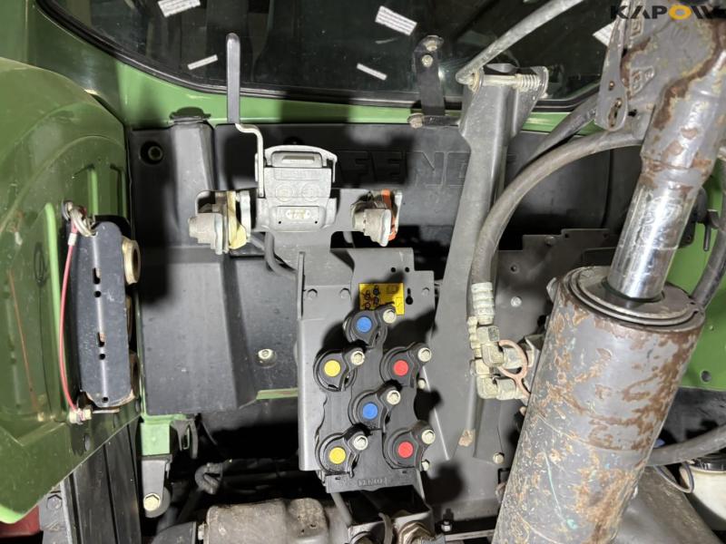 Fendt 720 Vario 4WD tractor 56