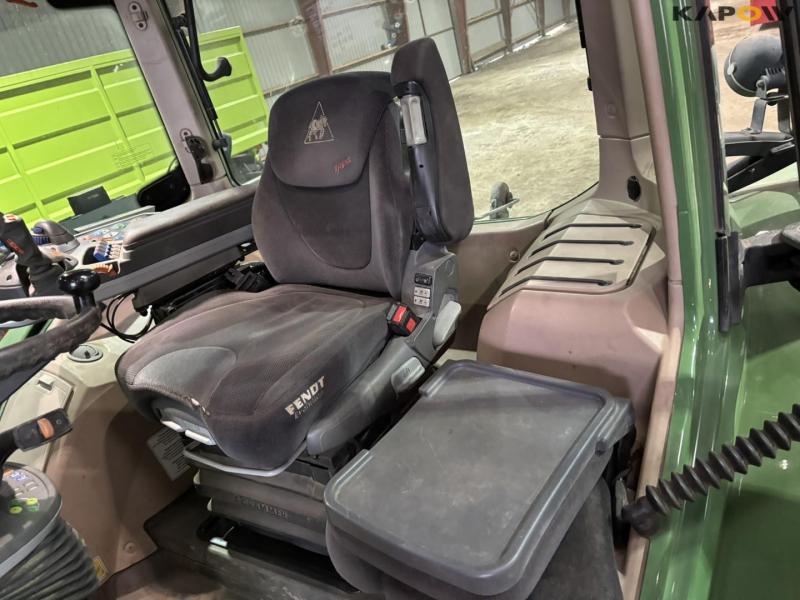 Fendt 720 Vario 4WD tractor 72