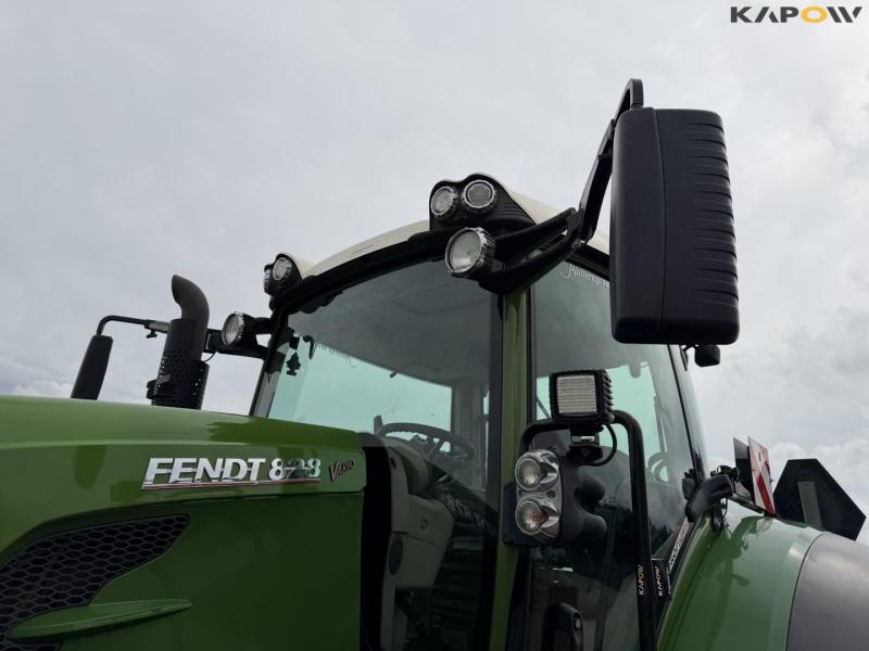 Fendt 828 vario tractor 32