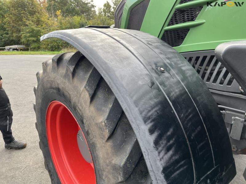 Fendt 828 vario tractor 13