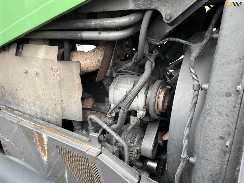 Fendt 926 vario tractor 24
