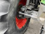 Fendt 926 vario tractor 18