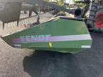 Fendt 9490X combine harvester with 35-foot header 18