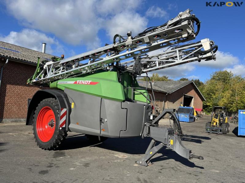 Fendt Rogator 344 trailer sprayer with 24 meter boom 3