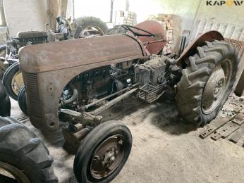 Ferguson 31 Spare part tractor petrol
