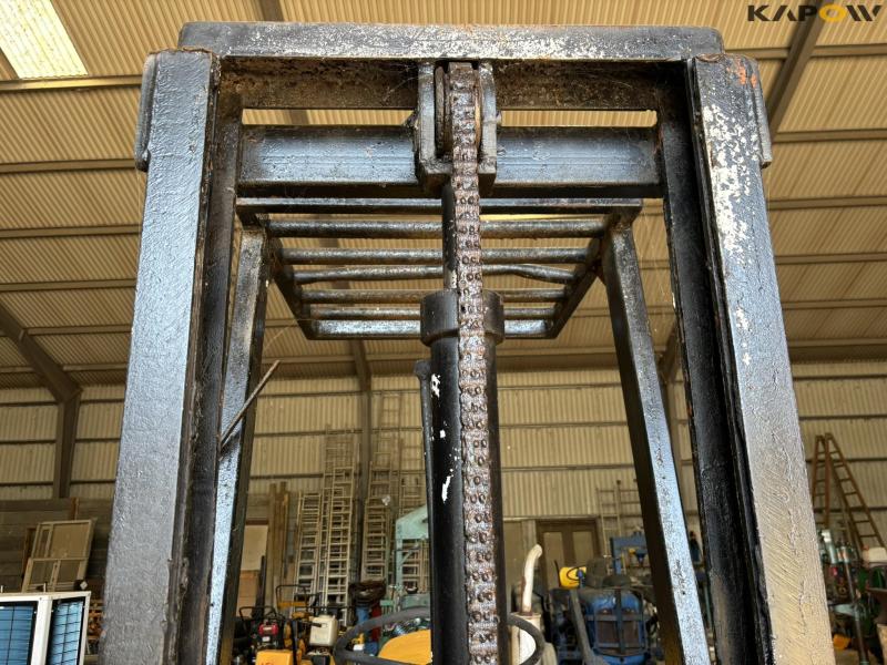 Ferguson pallet truck 34