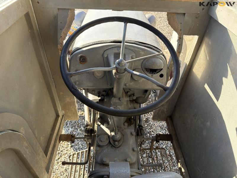 Ferguson TEA20 tractor with broom 15