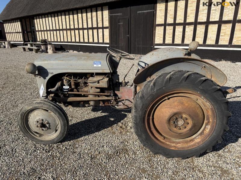 Ferguson TEA20 tractor 8