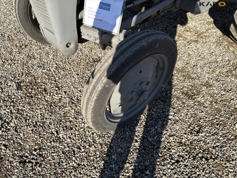 Ferguson TEA20 tractor 41