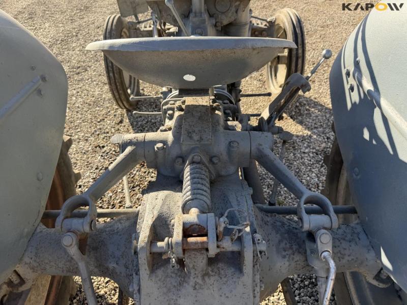 Ferguson TEA20 tractor 32