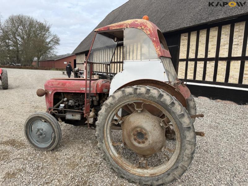 Ferguson 35 tractor 4