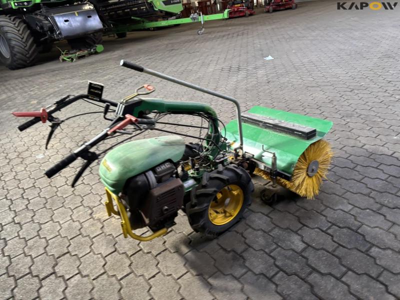 Ferrari 340 with broom 5