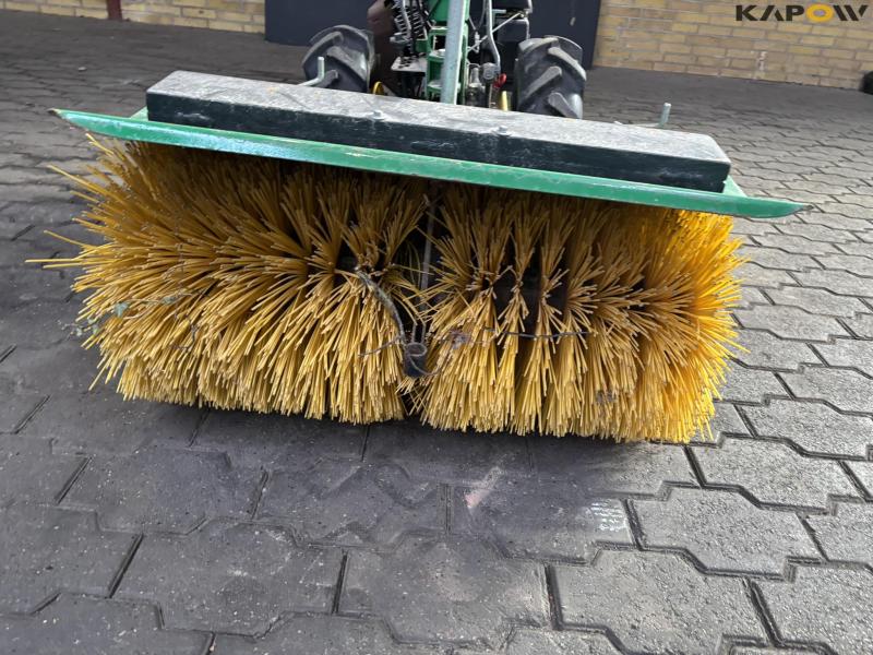 Ferrari 340 with broom 10