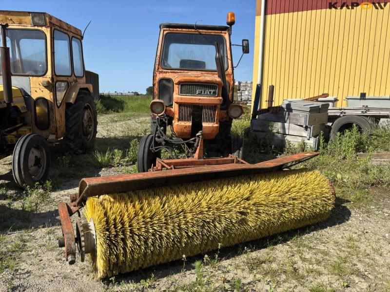 Fiat 250 N with broom 2