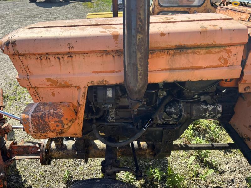 Fiat 250 N with broom 64