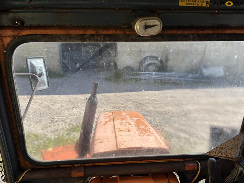 Fiat 250 N with broom 84