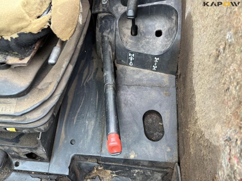 Fiat 90-90 tractor 32