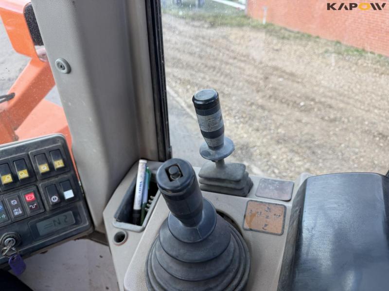 Fiat-Hitachi R130.2 wheel loader 34