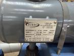 Filter system with compressed air cleaning 19